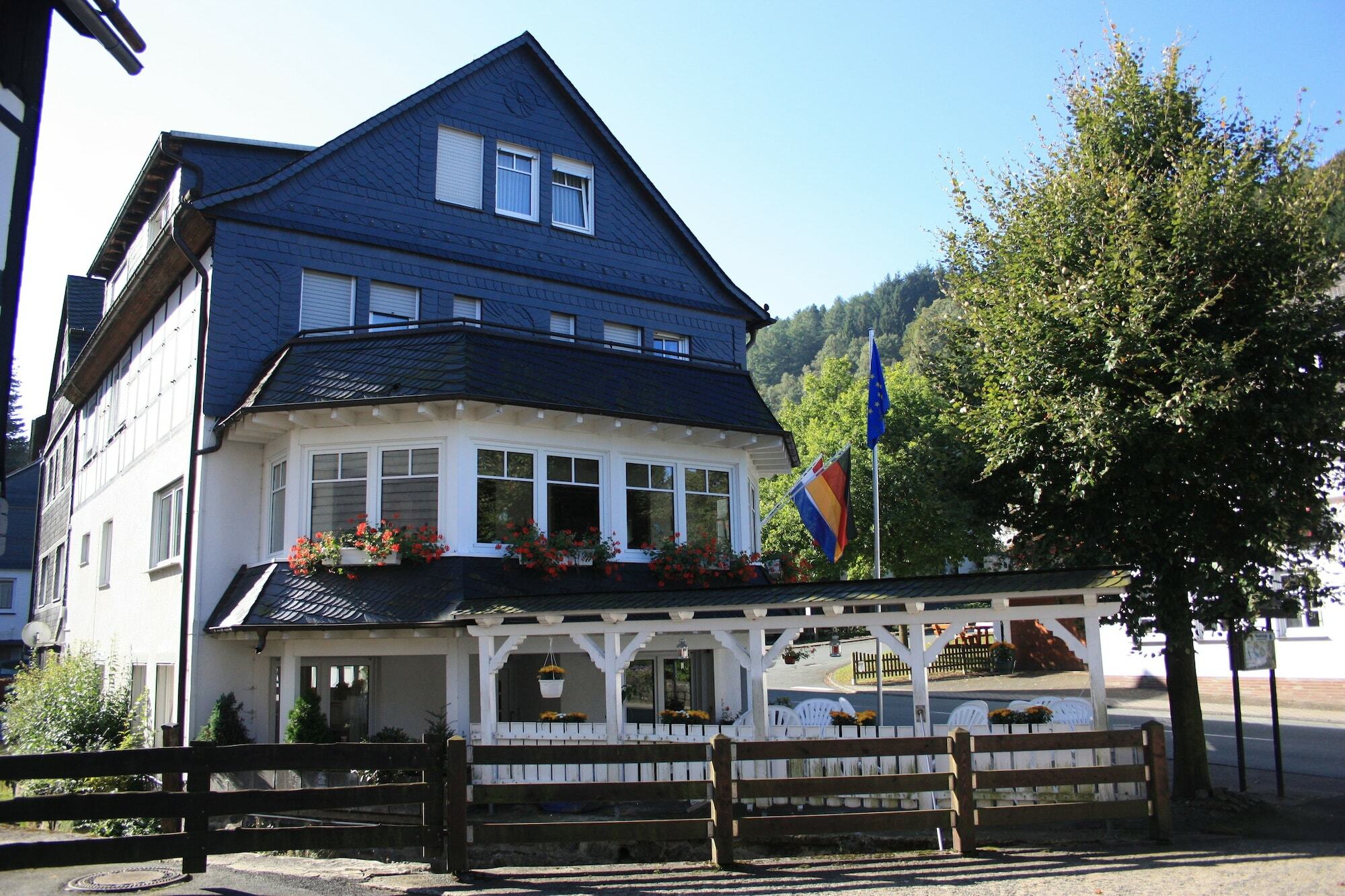 Gasthof-Pension Hunaustuben Schmallenberg Eksteriør bilde